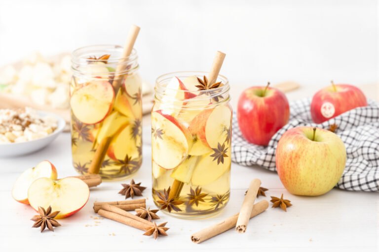 Eau aromatisée pomme, cannelle et anis étoilé